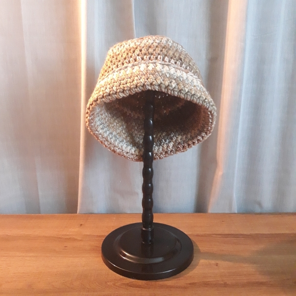 Hand Crafted Accessories - Beige Cuffed Beanie